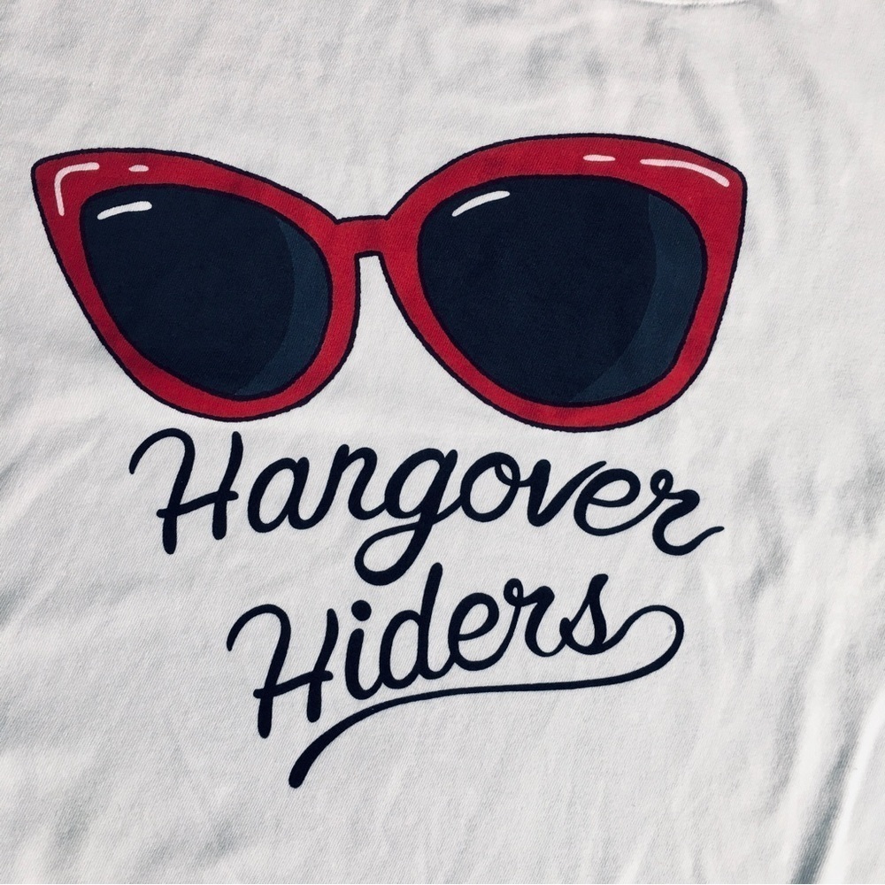 Wildfox “Hangover Hiders” Sunglasses Sweatshirt, Vanilla, Black, Red, Size XS - Picture 5 of 17